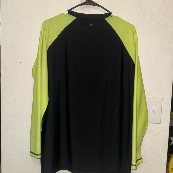 2000s black and green long sleeve Lafroi Rash Guard Base Layer , Men’s medium, - Picture 3 of 4